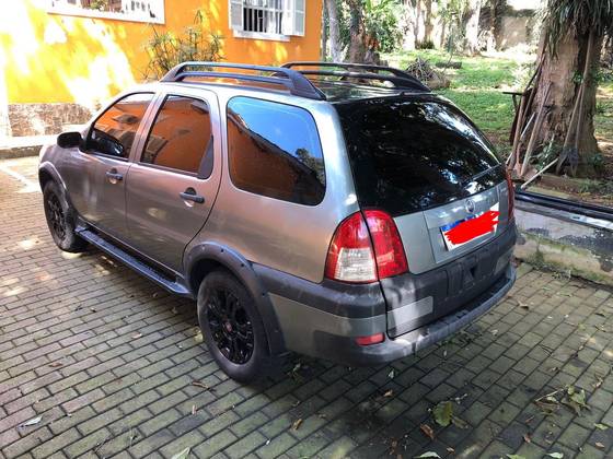 FIAT PALIO 1.8 MPI ADVENTURE WEEKEND 8V FLEX 4P MANUAL